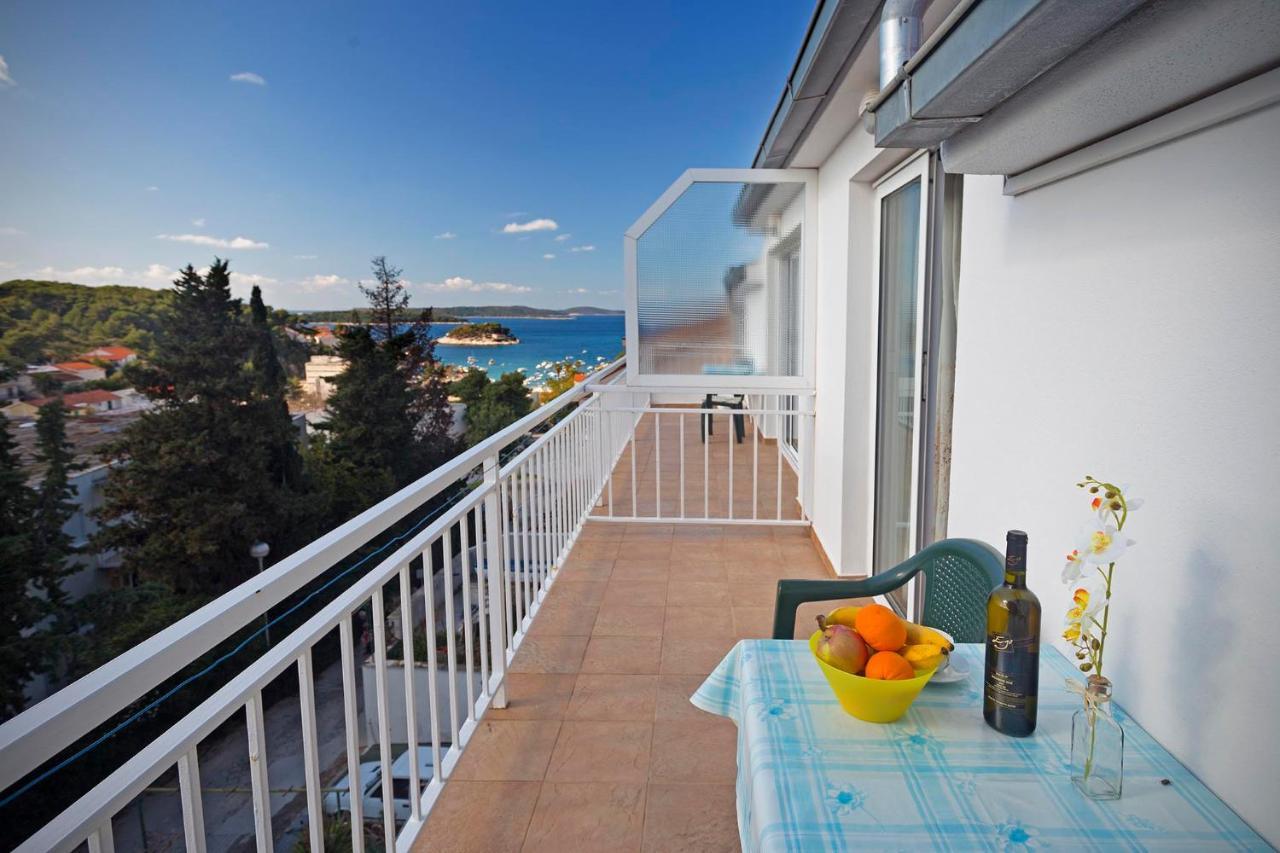 Apartments Dora Hvar Town Exterior foto